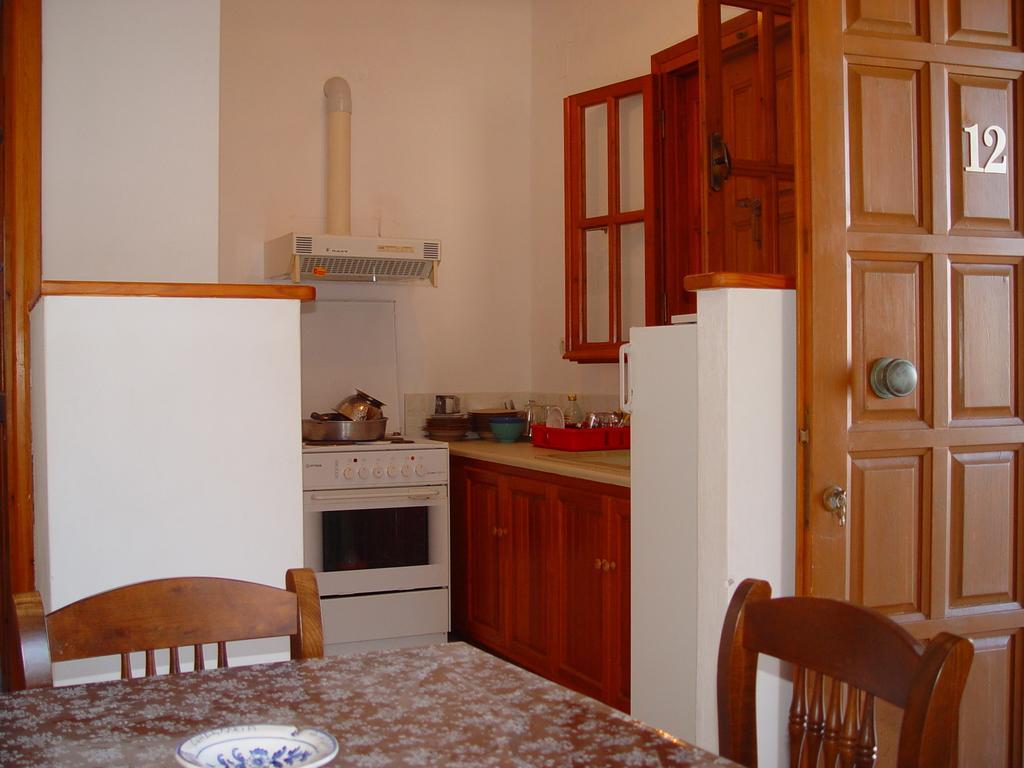 Deidamia Hotel Skyros Zimmer foto
